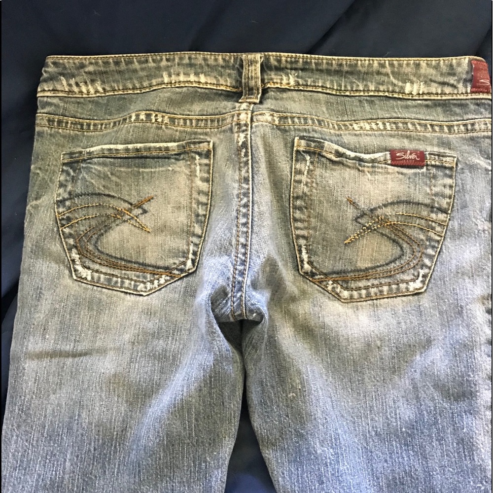 TUESDAY SILVER JEANS SIZE 32